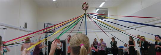 Maypole sesson in progress