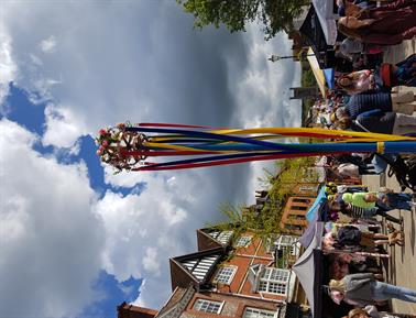 Maypole on Mayday Henley Maypole on Mayday Henley